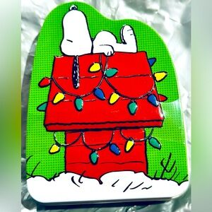 Peanuts Snoopy “Christmas is Giving” Sour Apple Snoopy Candies In Collectors Tin